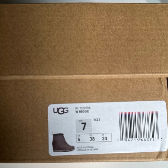 UGG Ankle boot - Size 7 - Picture 7 of 8